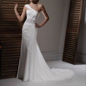 Champagne off shoulders dress